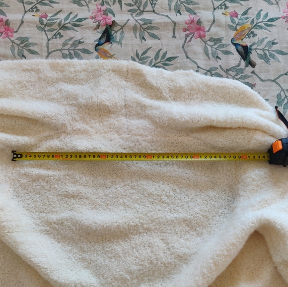 Anna Rachele (Italy) Fluffy White Cardigan, New With Tag 🇮🇹 - Picture 12 of 14